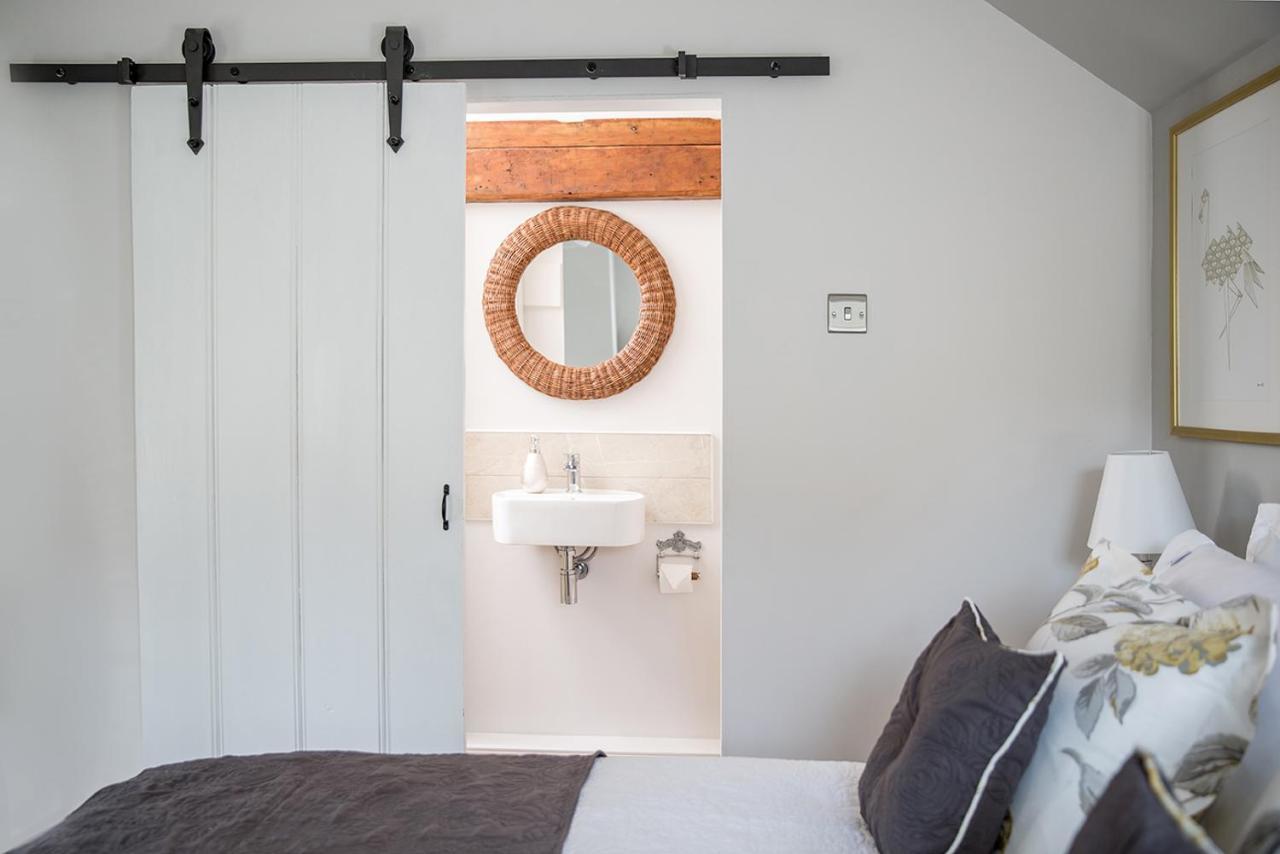 The Cottage And The Nook Gretton  Экстерьер фото