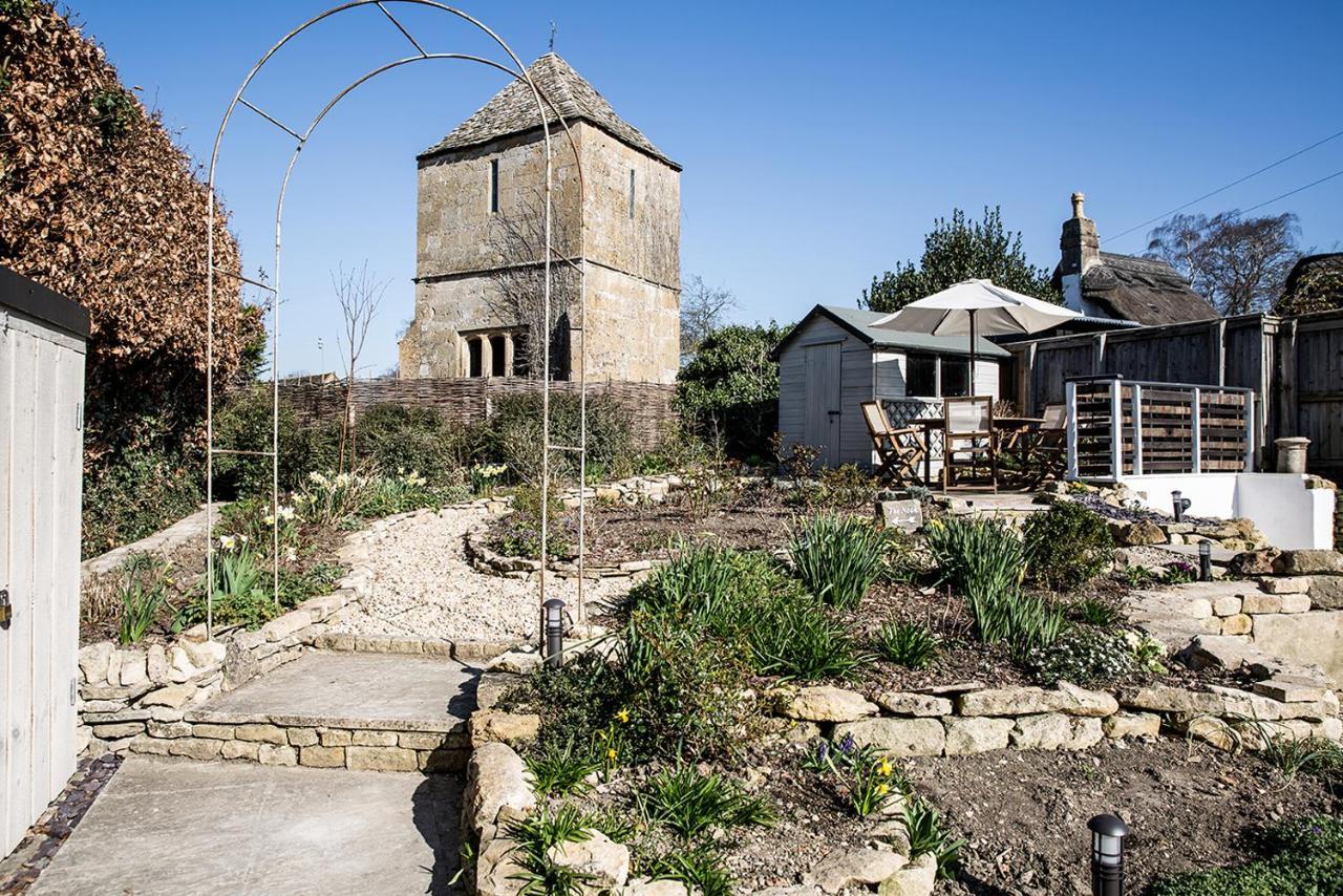 The Cottage And The Nook Gretton  Экстерьер фото